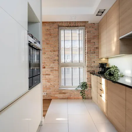 Apricot 3 Bobrowiecka Mokotow *