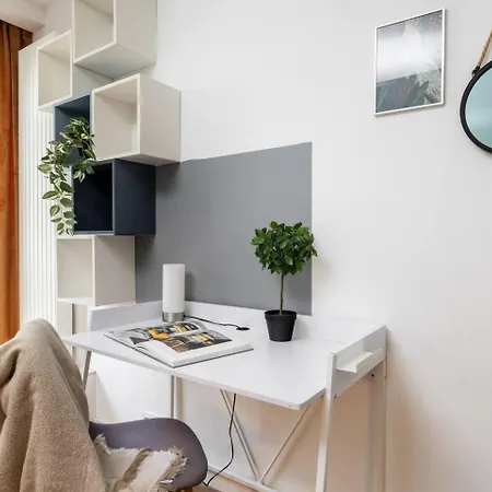 Apricot Mokotow 3 Rooms&parking